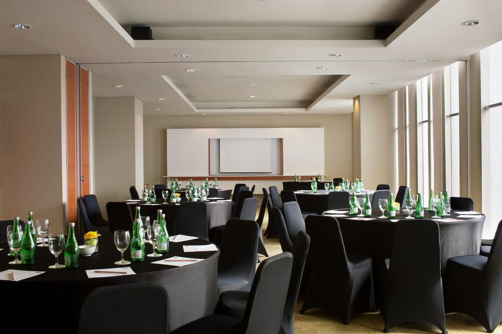 Moevenpick Centre