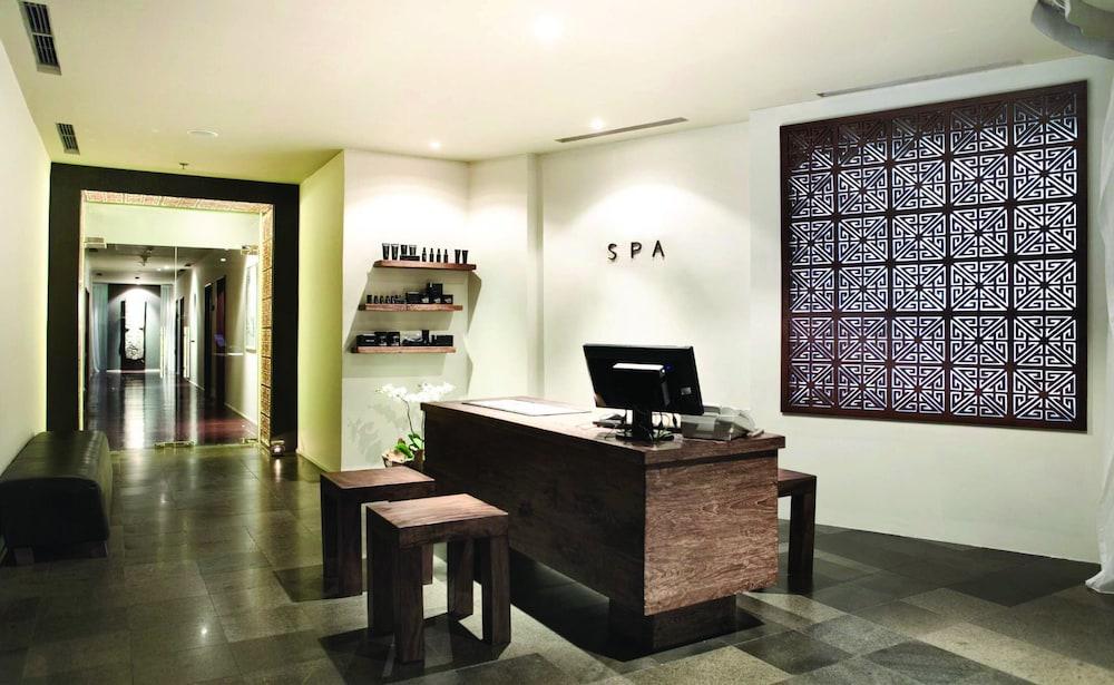 Hotel Moevenpick Centre
