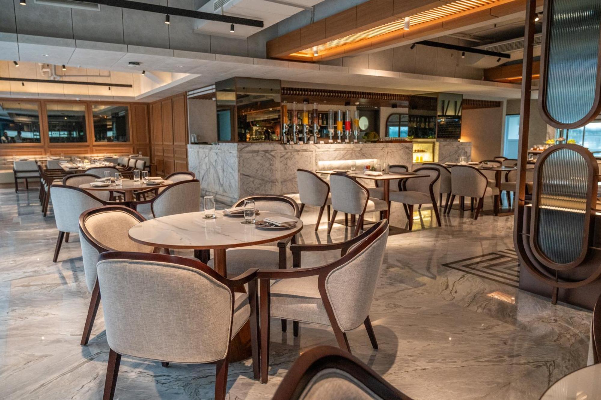 Moevenpick Centre 5* Jakarta